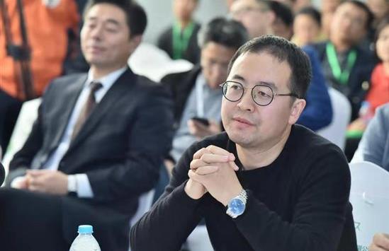 智久發(fā)布無人駕駛叉車 3m/s速度創(chuàng)行業(yè)記錄