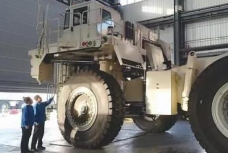 打破技術(shù)壟斷 中國(guó)兵器北方股份突破礦用車(chē)無(wú)人駕駛技術(shù)