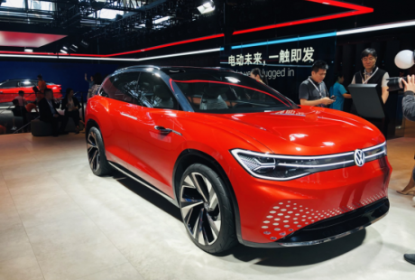 無人駕駛離日常生活越來越近 多款車型公布量產(chǎn)計劃
