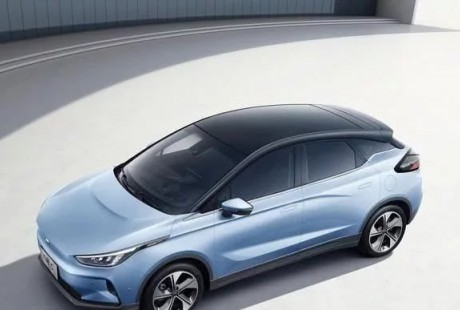 全球首款無人駕駛純電SUV！氣場趕超寶馬X1，配5G技術(shù)