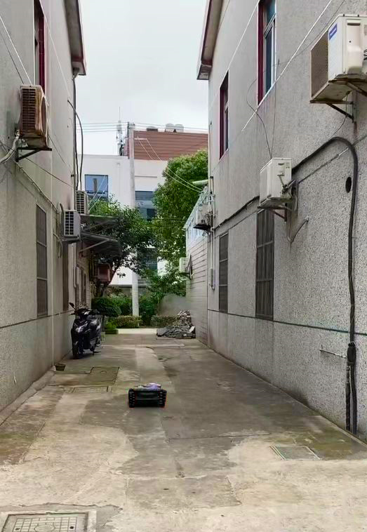 嚴重遮擋-雙側樓小巷子